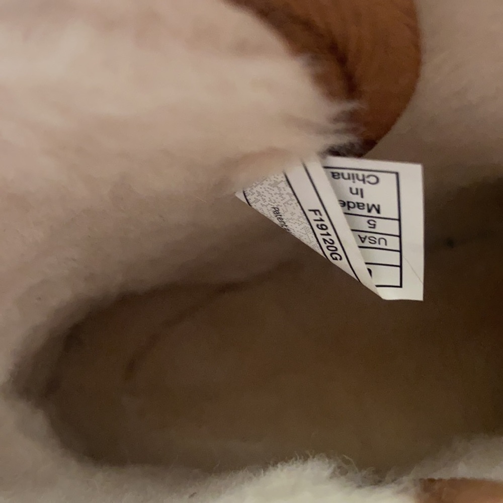 UGG boots - Picture 9 of 13